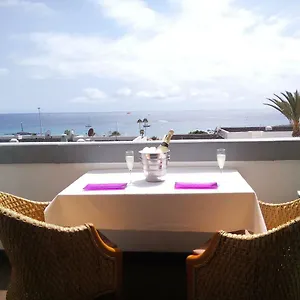 https://azahara-playa-410.tenerifehoteles.net