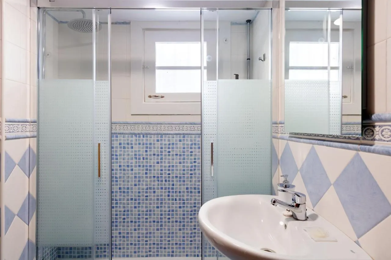 El Salvador City Center Suite by Valcambre Sevilla